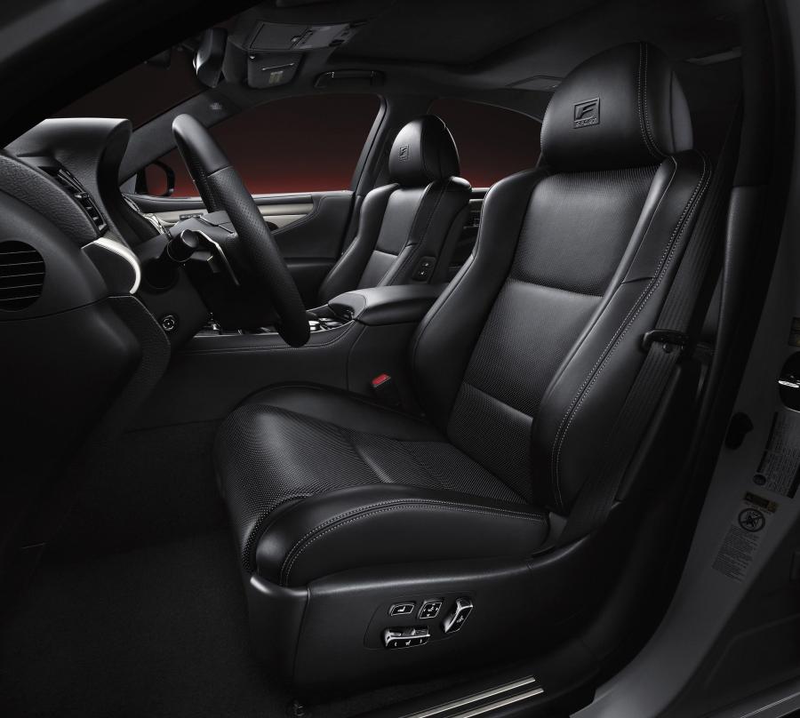  Lexus LS460 F-Sport 2013 года  (фото 2 из 47)